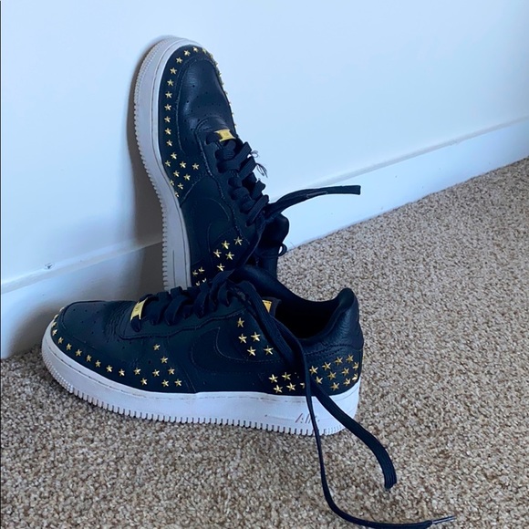 black air forces with stars